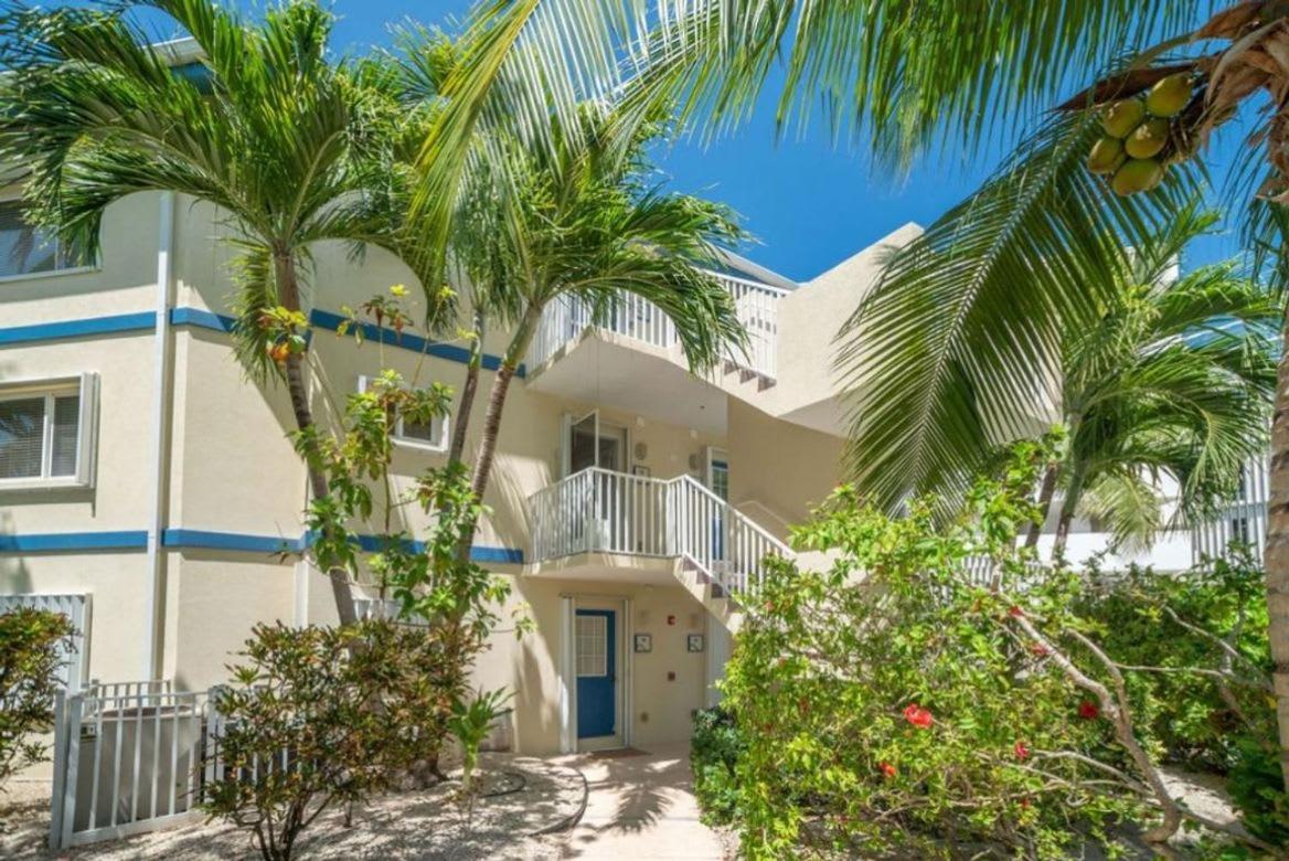 Beach Living At The Retreat Driftwood Village Exterior foto